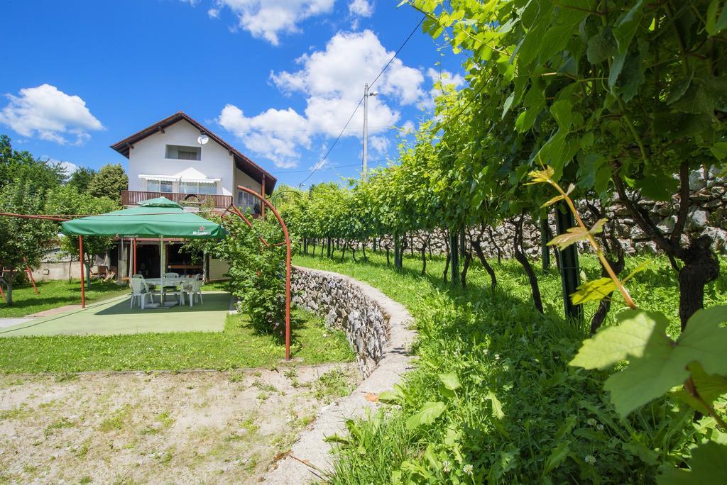 Apartment Bastaja Slunj Eksteriør billede