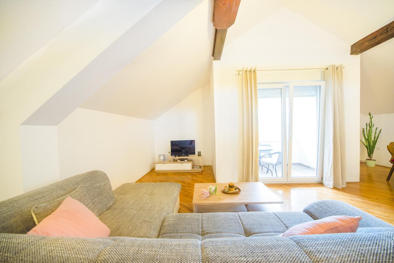 Apartment Bastaja Slunj Eksteriør billede